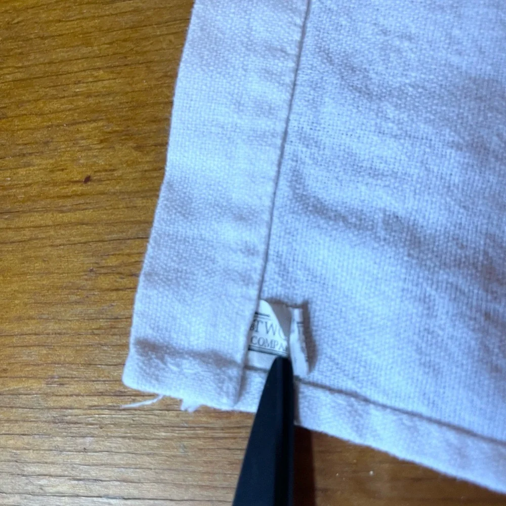Two’s Company “Guest” Hand Towel